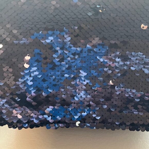 Charming Charlie sequined crossbody bag. - Picture 6 of 6